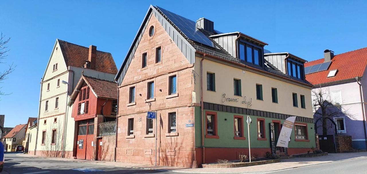 Wirtshaus & Hotel Zur Alten Brauerei Zapf Uettingen Eksteriør bilde